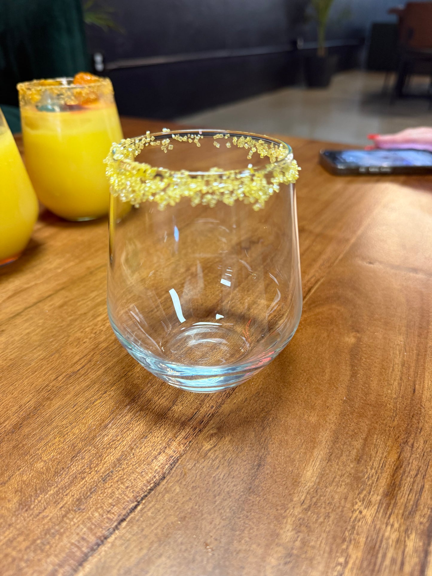 Velvet Vine Mimosa Candle Workshop